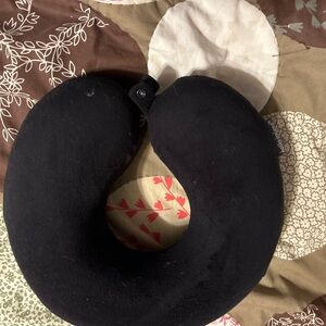 Black Travel Neck Pillow